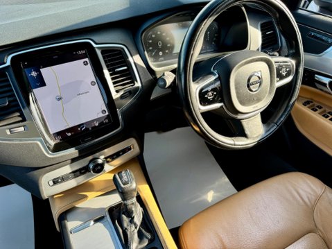 Volvo XC90 2.0 D5 Momentum Geartronic 4WD Euro 6 (s/s) 5dr 14