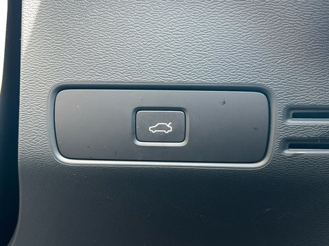 Volvo XC40 B4 PLUS AWD MHEV 34