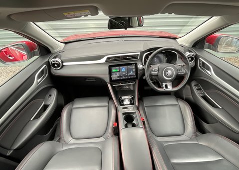MG ZS EV 72kWh TROPHY 12