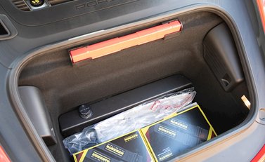 Porsche 911 (991) GT2 RS 38