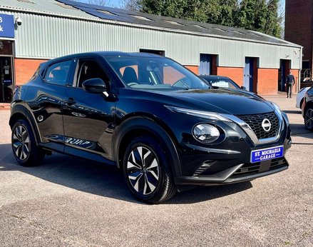 Nissan Juke 1.0 Juke Acenta Premium DiG-T 5dr 4