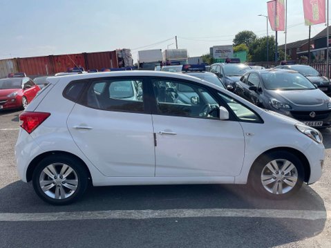 Hyundai ix20 1.6 ix20 Active Auto 5dr 37