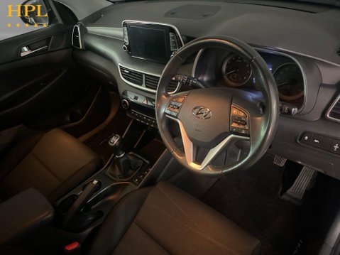Hyundai TUCSON 1.6 GDi SE Nav SUV 5dr Petrol Manual Euro 6 (s/s) (132 ps) Air Con - Alloys 12