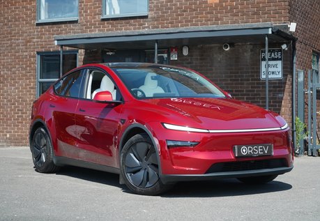 Tesla Model Y LONG RANGE AWD Full Self Driving AutoPark Summon White Interior Tow Bar 