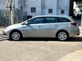 Toyota Auris VVT-I ICON TECH TOURING SPORTS 17