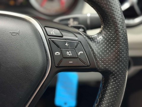 Mercedes-Benz A Class 2.1 A200 CDI Sport Hatchback 5dr Diesel 7G-DCT Euro 6 (s/s) (136 ps) 37