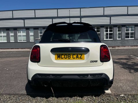 Mini Hatch 1.5 Cooper Sport 3dr 27