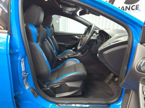 Ford Focus 2.3T EcoBoost RS Hatchback 5dr Petrol Manual AWD Euro 6 (s/s) (350 ps) 23