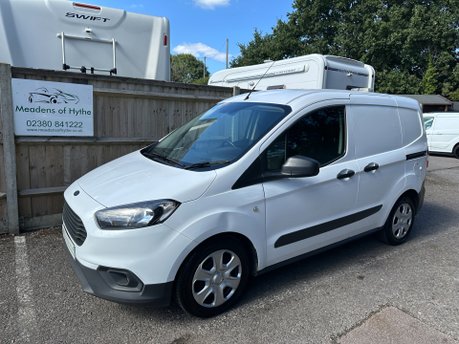 Ford Transit Courier TREND 1.5 TDCI 5dr 8