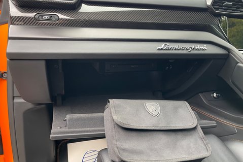Lamborghini Urus V8 - ORANGE -AKRAPOVIC EXHAUST -PAN ROOF -B&O-MASSAGE SEATS-BLIND SPOT -ACC 77