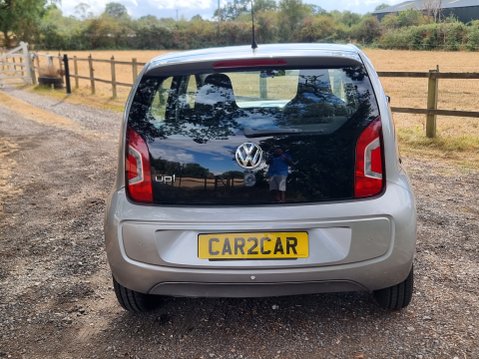 Volkswagen Up MOVE UP 5