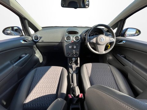 Vauxhall Corsa 1.4 SE 3dr Auto 12