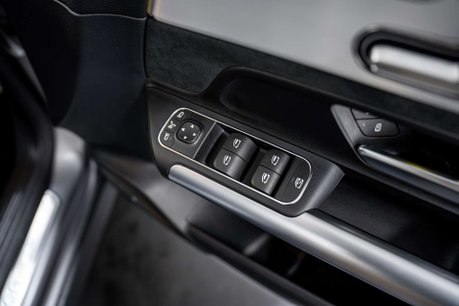 Mercedes-Benz EQA EQA 350 AMG Line Premium Plus 4M 4WD 5dr 25