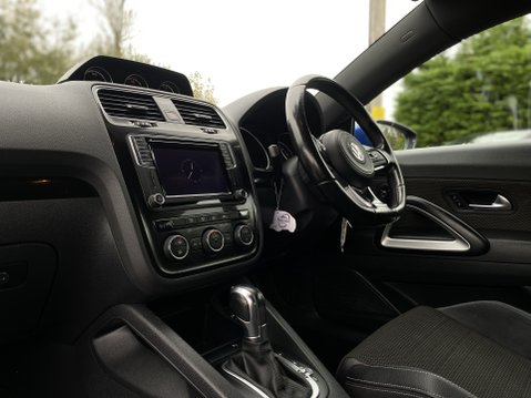 Volkswagen Scirocco 2.0 GT TSI Bluemotion Technology DSG 3dr 10
