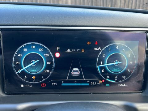 Hyundai TUCSON T-GDI PREMIUM DCT MHEV 11