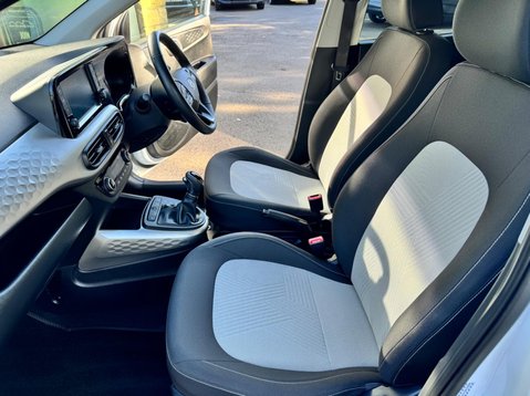 Hyundai i10 MPI PREMIUM 31