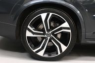 Volvo XC90 2.0 XC90 R-Design Pro B5 MHEV AWD Auto 4WD 5dr 16