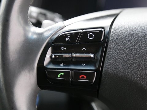 Hyundai IONIQ 1.6 h-GDi Premium SE DCT Euro 6 (s/s) 5dr 11