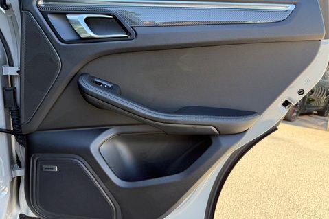 Porsche Macan GTS PDK - PAN ROOF -BOSE -360 CAMS -MEMORY PK - CRAYON 35