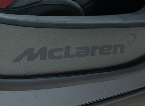McLaren 675LT 26