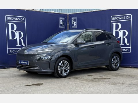 Hyundai KONA 39kWh Premium SUV 5dr Electric Auto (10.5kW Charger) (136 ps) 38