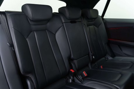 Audi Q8 3.0 Q8 Black Edition 55 TFSI MHEV Quattro Auto 4WD 5dr 39