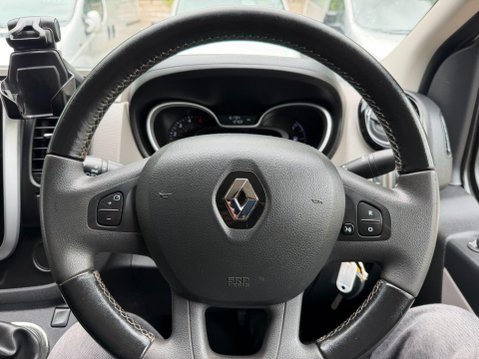 Renault Trafic 1.6 dCi 27 Sport Nav Panel Van 5dr Diesel Manual SWB Standard Roof Euro 6 ( 33