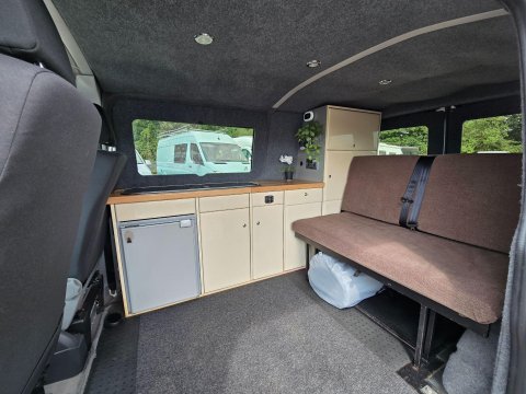 Volkswagen Campervan 15