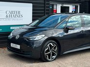 Volkswagen ID.3 Pro Performance 58kWh Life Hatchback 5dr Electric Auto (204 ps) 1