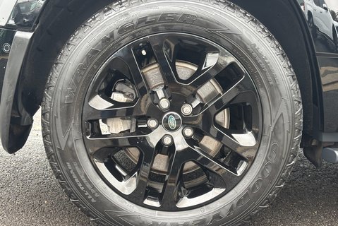 Land Rover Defender 130 D300 Outbound 5dr 39