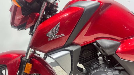 Honda CB 2021 ONLY 11K NEW MOT SERVICED ICONIC 125CC LEARNER COMMUTER BIKE 41