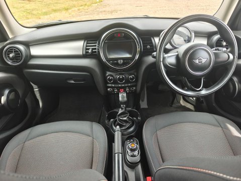 Mini Hatch 1.5 Cooper Auto Euro 6 (s/s) 5dr 18