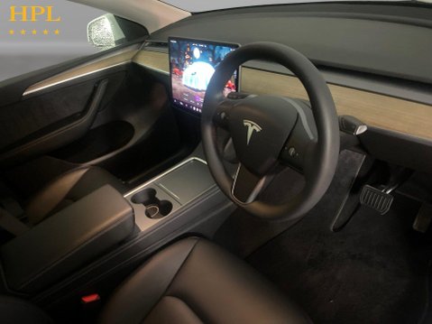 Tesla Model Y SUV 5dr Electric Auto RWD (346 ps) Air Con - Alloy Wheels - Bluetooth 12