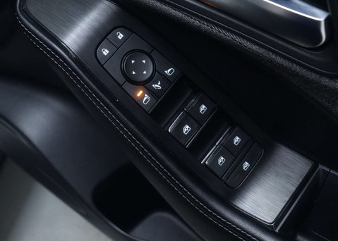 Nissan X-Trail 1.5 X-Trail N-Connecta E-4orce A 4WD 5dr 42