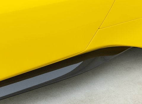 Ferrari 488 Pista 24