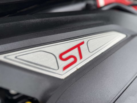 Ford Fiesta 1.6 Fiesta ST-3 T 3dr 18