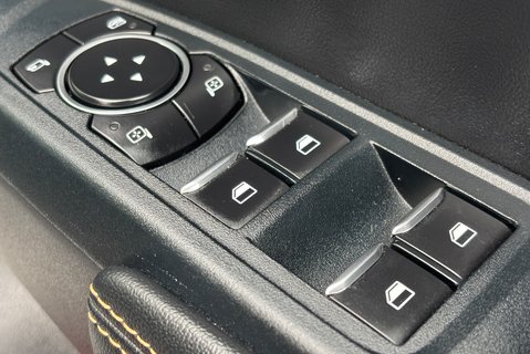 Ford Ranger Wildtrak 4x4 240 ps V6 Double Cab Pickup - Electric Roller Shutter 46