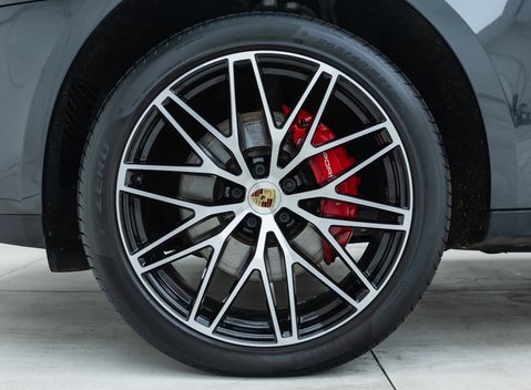 Porsche Macan S 23