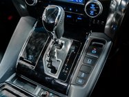 Toyota Alphard 2.5 MPV 2.5 SUV Automatic Petrol 40