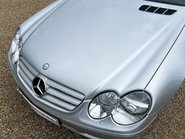 Mercedes-Benz SL Series SL350 28