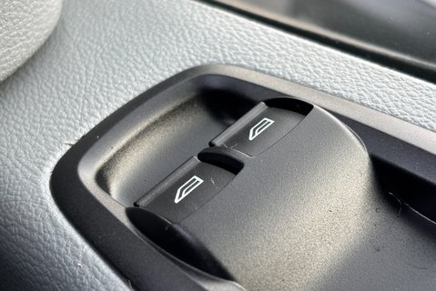 Ford Transit 350 L3 H3 130 ps Double Cab in Van - Air Con / Sat Nav 41