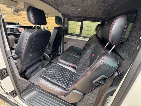 Volkswagen Transporter 2.0 Transporter T32 Highline TDI 4Motion Semi-Auto 4WD 39