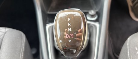 Volkswagen T-Cross SE TSI.. AUTOMATIC.. APPLE/ANDROID CARPLAY..PADDLE SHIFT.. 5 SERVICES.. A/C 1