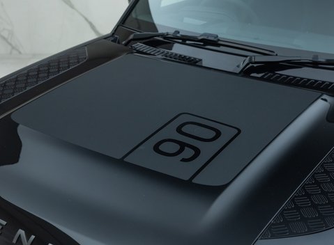 Land Rover Defender 90 V8 CARPATHIAN EDITION 31