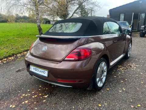 Volkswagen Beetle DESIGN TSI BLUEMOTION TECHNOLOGY 16