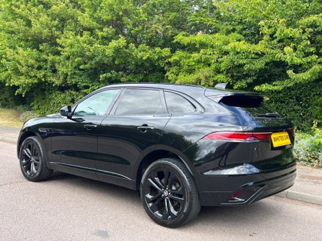 Jaguar F-Pace 2.0 D200 MHEV R-Dynamic HSE Black Auto AWD Euro 6 (s/s) 5dr 64