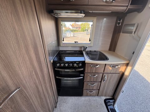 Autosleeper Bourton 20