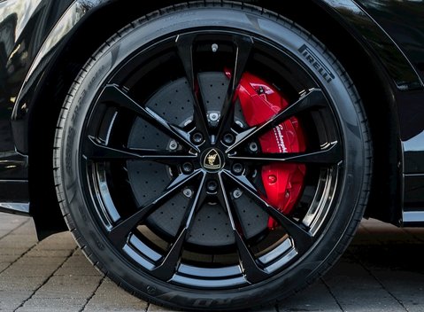 Lamborghini Urus 10