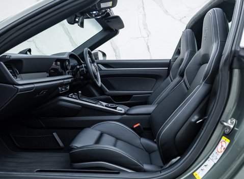 Porsche 911 Targa 4S (992) 22