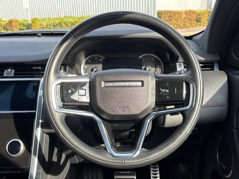 Land Rover Discovery Sport R-DYNAMIC HSE MHEV 15